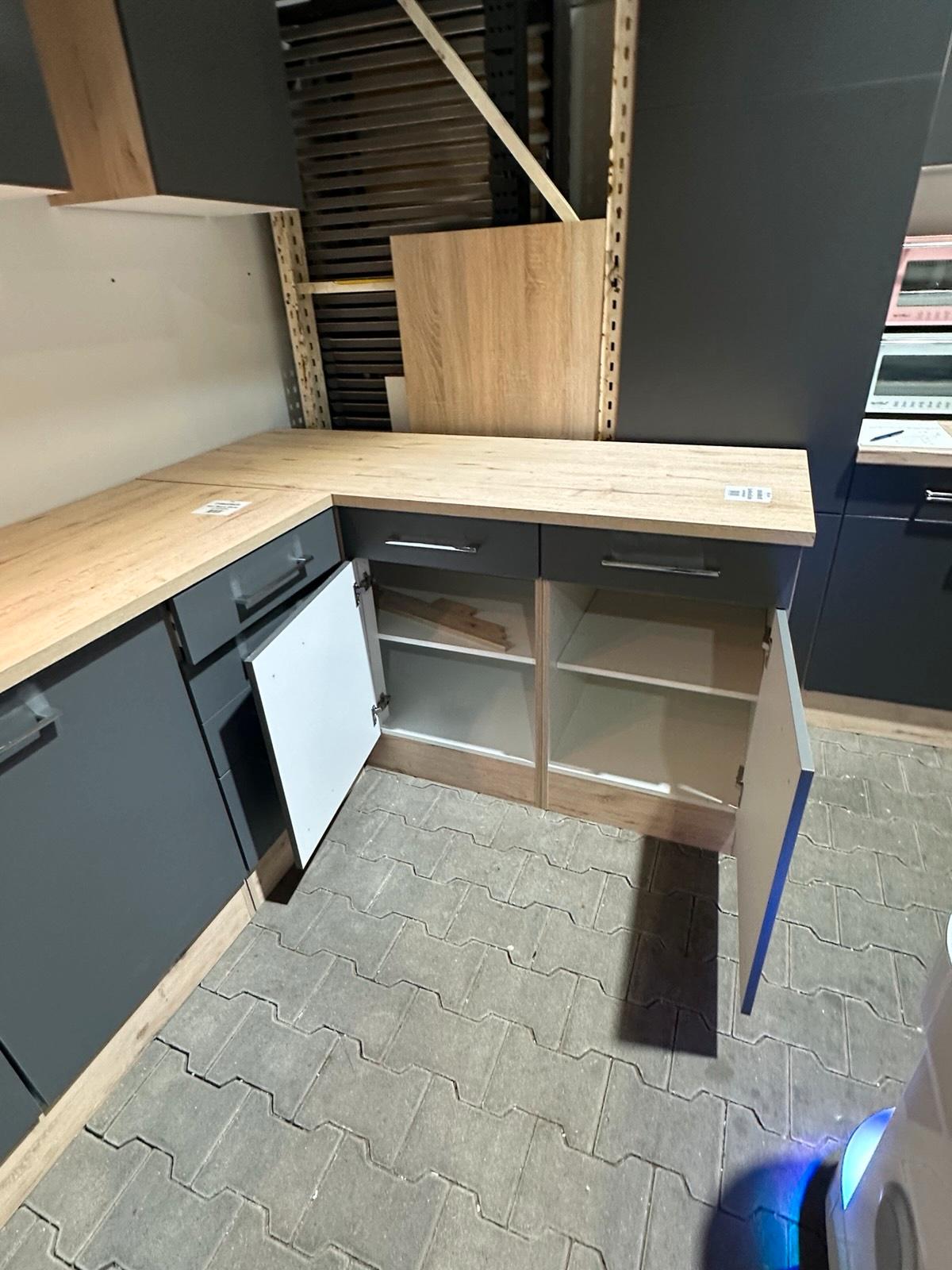 Moderne Eckküche Basaltgrau mit San Remo Eiche - Bild 10