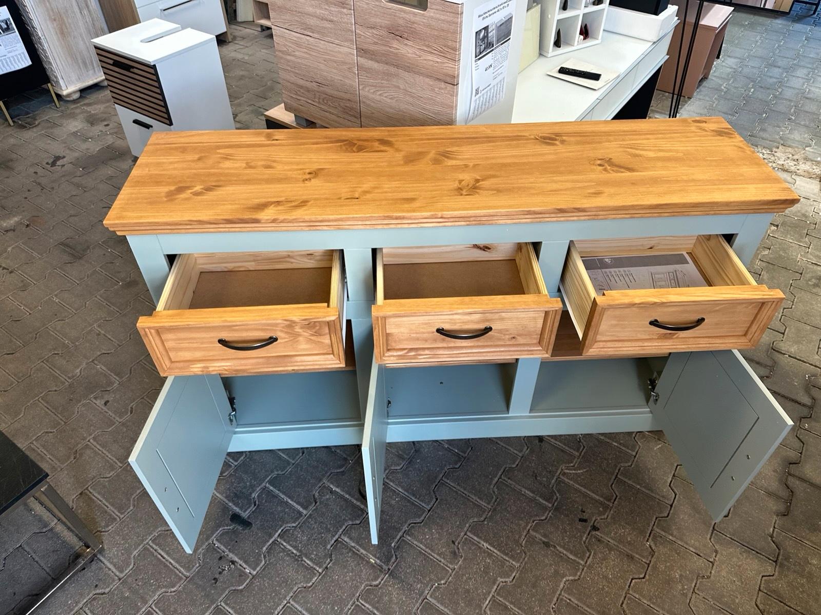 Buffet aus massivem Kiefernholz mit Antikgriffen - Bild 5