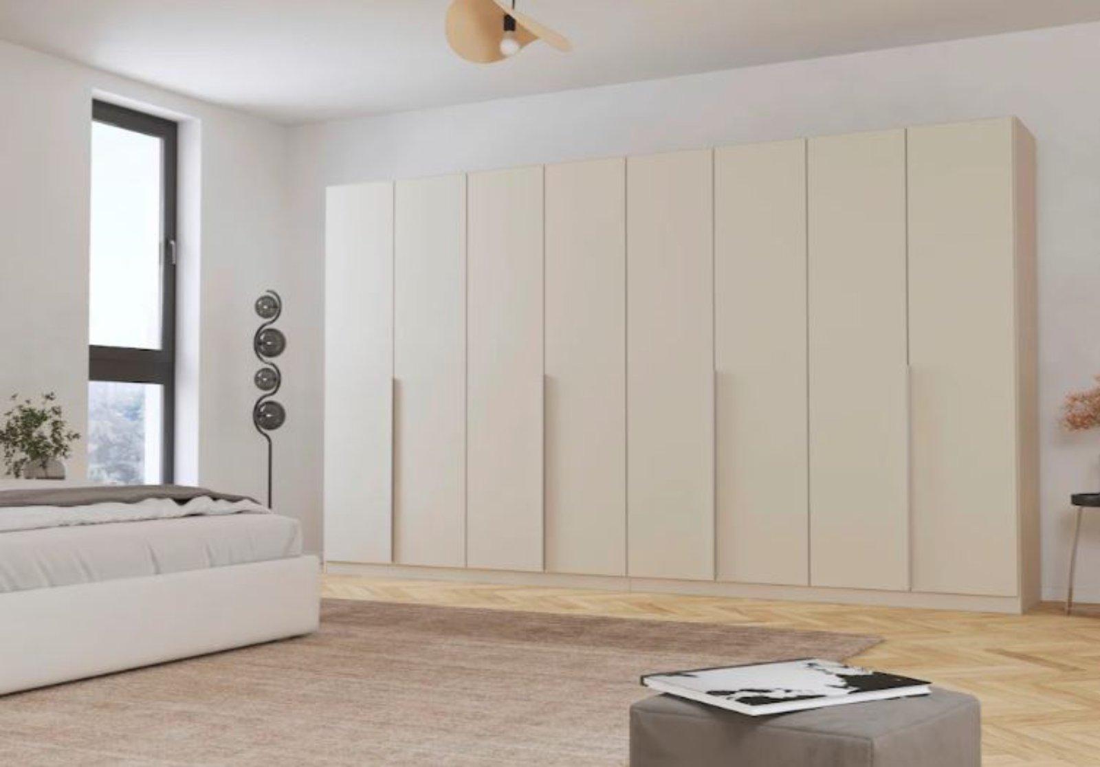 Großer Drehtürenschrank 360 cm in Beige